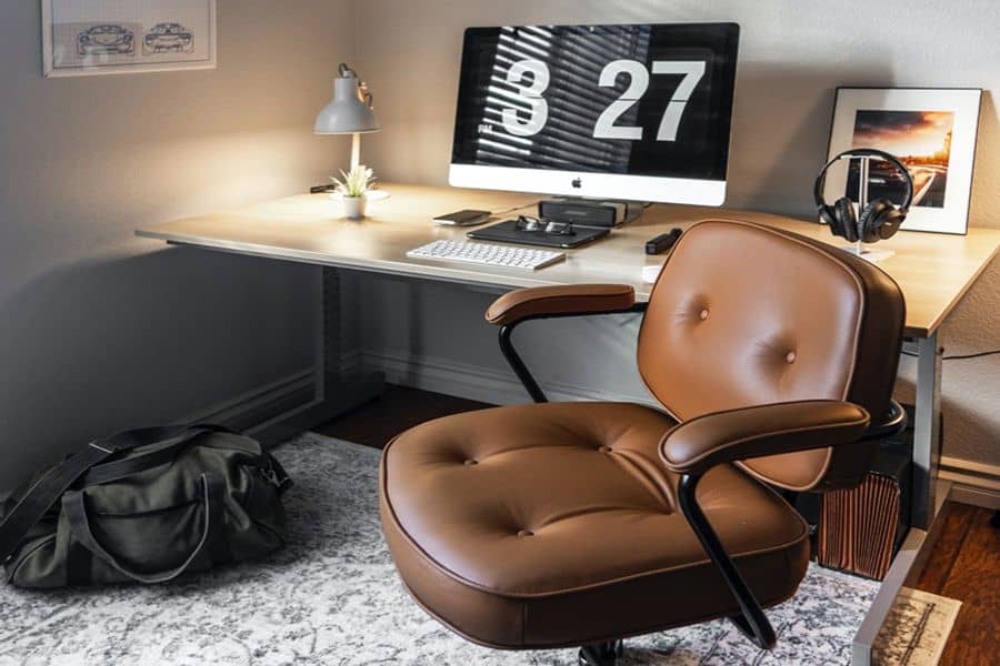 home-office-2-sq-compressor aesthetic lighting and functional lighting with ambient lighting