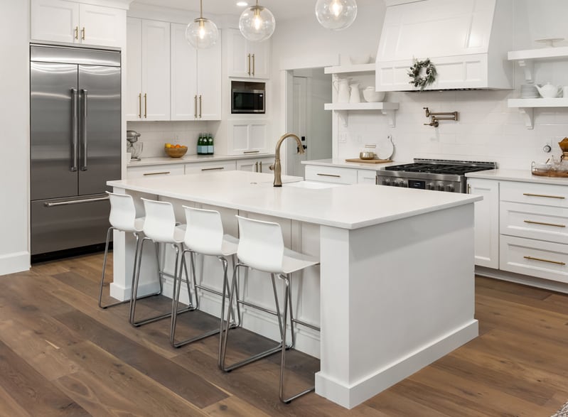 white cabinet kitchen in newly constructed luxury home