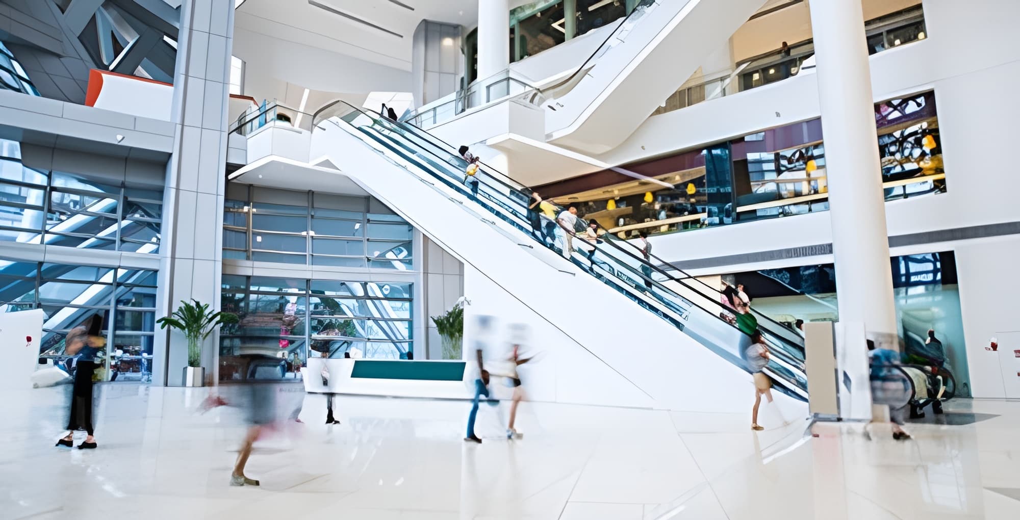 energy-efficient-lighting-hotel-lobby